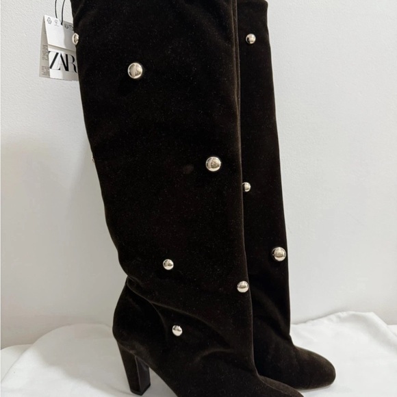 ZARA VELVET LOOK STUDDED BOOTS - Picture 10 of 10
